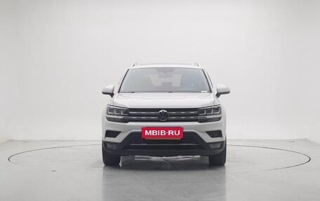 Volkswagen Tharu, 2021 год, 1 650 000 рублей, 2 фотография