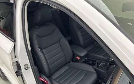 Volkswagen Tharu, 2021 год, 1 650 000 рублей, 14 фотография