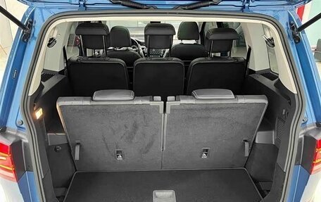 Volkswagen Touran III, 2022 год, 2 320 050 рублей, 13 фотография