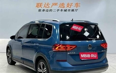 Volkswagen Touran III, 2022 год, 2 320 050 рублей, 5 фотография