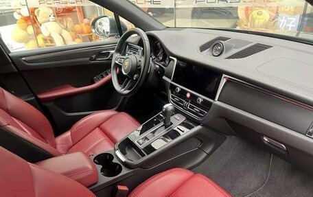 Porsche Macan I рестайлинг, 2024 год, 8 800 000 рублей, 5 фотография