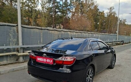 Toyota Camry, 2017 год, 2 400 000 рублей, 11 фотография