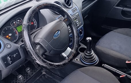 Ford Fiesta, 2007 год, 300 000 рублей, 3 фотография