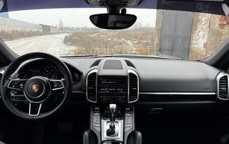 Porsche Cayenne III, 2015 год, 2 895 000 рублей, 21 фотография