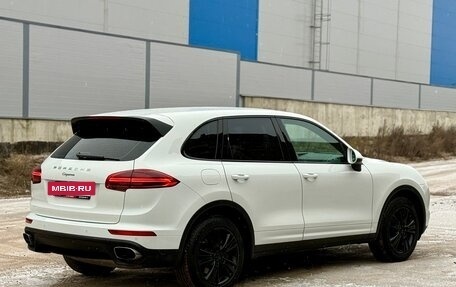 Porsche Cayenne III, 2015 год, 2 895 000 рублей, 14 фотография