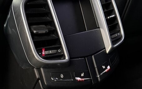 Porsche Cayenne III, 2015 год, 2 895 000 рублей, 24 фотография