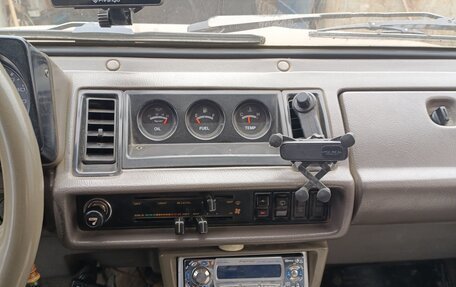 Isuzu Trooper I, 1990 год, 350 000 рублей, 6 фотография