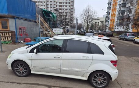 Mercedes-Benz B-Класс, 2009 год, 750 000 рублей, 2 фотография