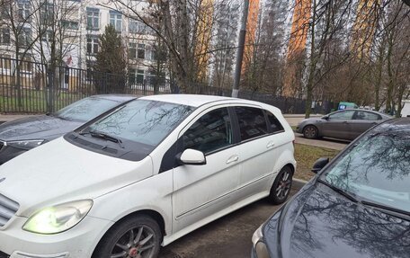Mercedes-Benz B-Класс, 2009 год, 750 000 рублей, 4 фотография