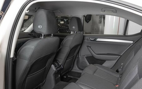 Skoda Superb III рестайлинг, 2021 год, 2 800 000 рублей, 10 фотография