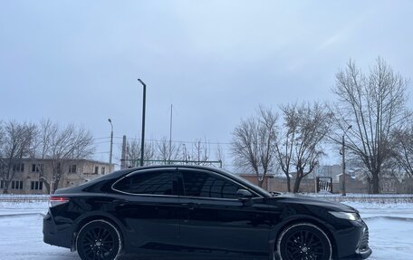 Toyota Camry, 2021 год, 2 799 000 рублей, 4 фотография