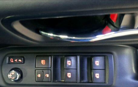 Toyota Esquire I, 2015 год, 2 050 000 рублей, 16 фотография