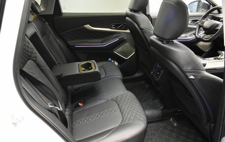 CheryExeed TXL, 2023 год, 2 799 000 рублей, 13 фотография