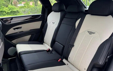 Bentley Bentayga I, 2025 год, 29 922 000 рублей, 9 фотография