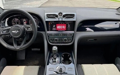 Bentley Bentayga I, 2025 год, 29 922 000 рублей, 10 фотография