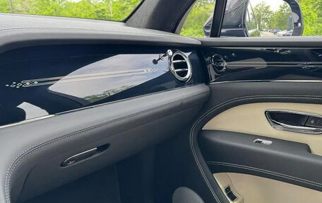 Bentley Bentayga I, 2025 год, 29 922 000 рублей, 22 фотография