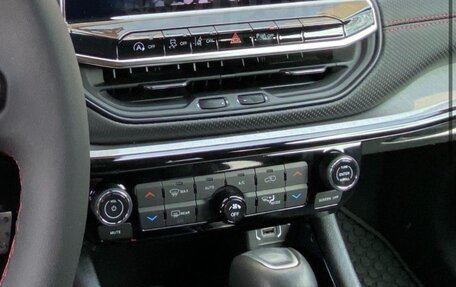 Jeep Compass II, 2023 год, 3 950 000 рублей, 14 фотография