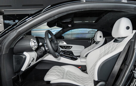 Mercedes-Benz AMG GT, 2024 год, 29 900 000 рублей, 13 фотография