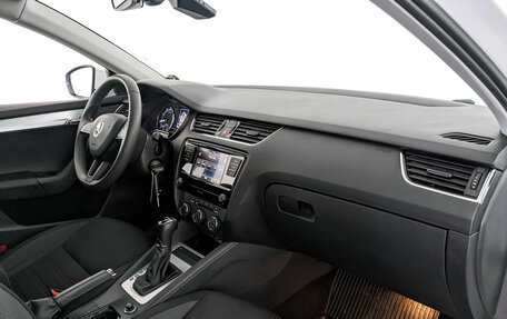 Skoda Octavia, 2019 год, 1 650 000 рублей, 13 фотография