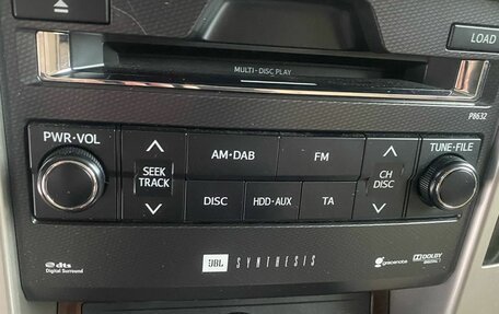 Toyota Land Cruiser Prado 150 рестайлинг 2, 2011 год, 3 390 000 рублей, 14 фотография