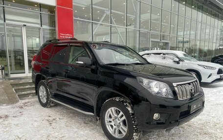 Toyota Land Cruiser Prado 150 рестайлинг 2, 2011 год, 3 390 000 рублей, 6 фотография