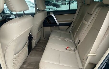 Toyota Land Cruiser Prado 150 рестайлинг 2, 2011 год, 3 390 000 рублей, 15 фотография