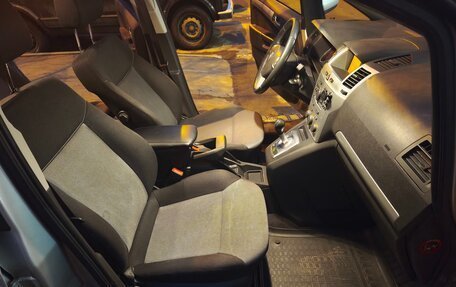 Opel Zafira B, 2013 год, 800 000 рублей, 17 фотография