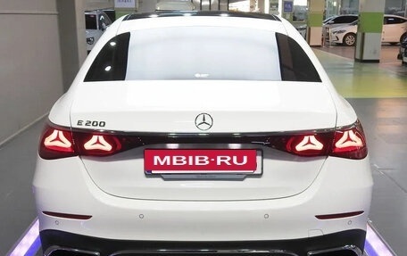 Mercedes-Benz E-Класс, 2025 год, 7 390 077 рублей, 4 фотография