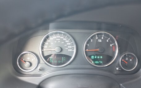 Jeep Liberty (Patriot), 2010 год, 850 000 рублей, 8 фотография