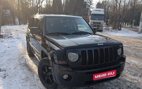 Jeep Liberty (Patriot), 2010 год, 850 000 рублей, 1 фотография