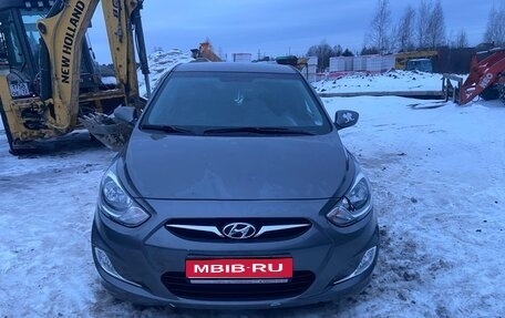 Hyundai Solaris II рестайлинг, 2012 год, 830 000 рублей, 1 фотография