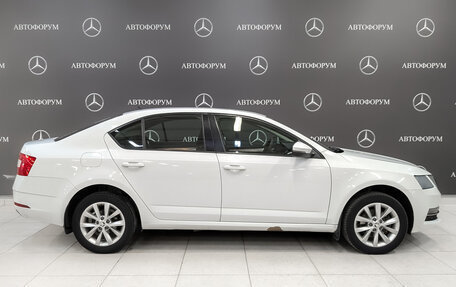 Skoda Octavia, 2019 год, 1 350 000 рублей, 4 фотография