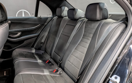 Mercedes-Benz E-Класс, 2021 год, 4 500 000 рублей, 11 фотография