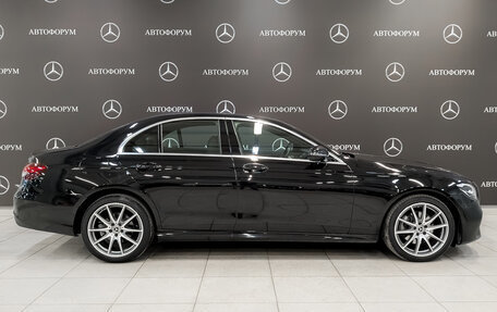 Mercedes-Benz E-Класс, 2021 год, 4 500 000 рублей, 4 фотография