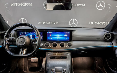 Mercedes-Benz E-Класс, 2021 год, 4 500 000 рублей, 13 фотография