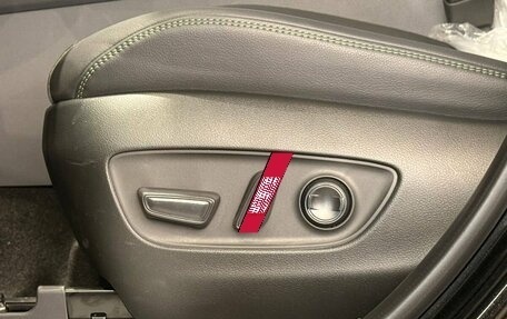 Toyota RAV4, 2025 год, 4 120 000 рублей, 18 фотография