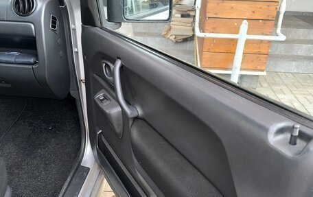 Suzuki Jimny, 2008 год, 1 200 000 рублей, 9 фотография