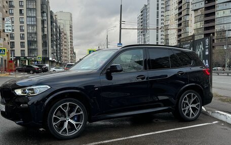 BMW X5, 2019 год, 7 290 000 рублей, 2 фотография