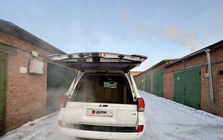 Toyota Land Cruiser 200, 2010 год, 3 300 000 рублей, 6 фотография