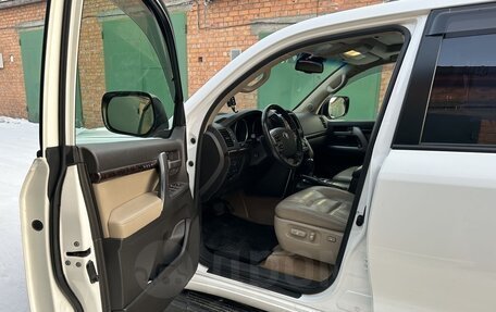 Toyota Land Cruiser 200, 2010 год, 3 300 000 рублей, 11 фотография