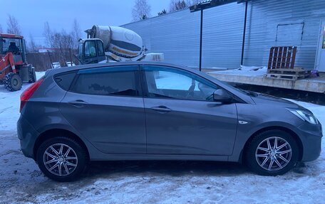 Hyundai Solaris II рестайлинг, 2012 год, 830 000 рублей, 4 фотография