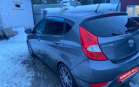 Hyundai Solaris II рестайлинг, 2012 год, 830 000 рублей, 11 фотография