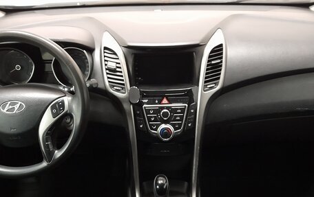 Hyundai i30 II рестайлинг, 2013 год, 929 000 рублей, 11 фотография