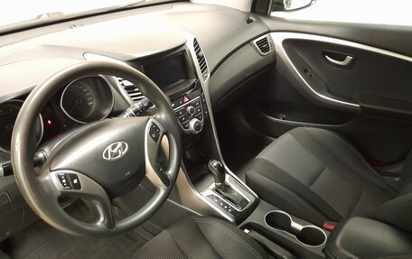 Hyundai i30 II рестайлинг, 2013 год, 929 000 рублей, 10 фотография