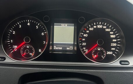 Volkswagen Passat B7, 2011 год, 799 000 рублей, 10 фотография