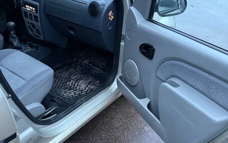 Renault Logan I, 2006 год, 295 000 рублей, 19 фотография