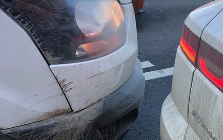 Jaguar E-Pace, 2018 год, 2 750 000 рублей, 19 фотография