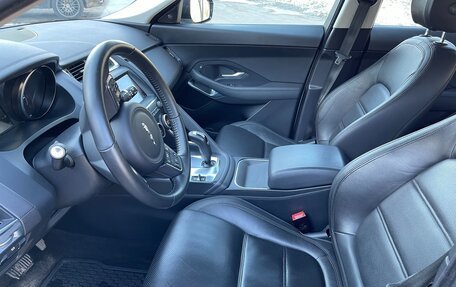 Jaguar E-Pace, 2018 год, 2 750 000 рублей, 16 фотография