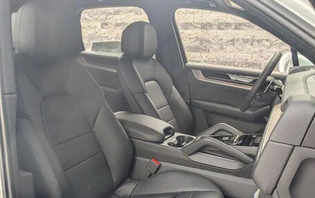 Porsche Cayenne III, 2025 год, 16 135 000 рублей, 13 фотография