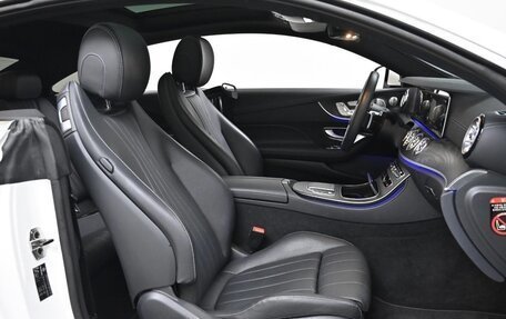 Mercedes-Benz E-Класс, 2022 год, 5 700 000 рублей, 10 фотография